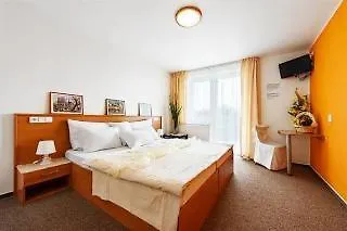 Rakovec Otel Brno