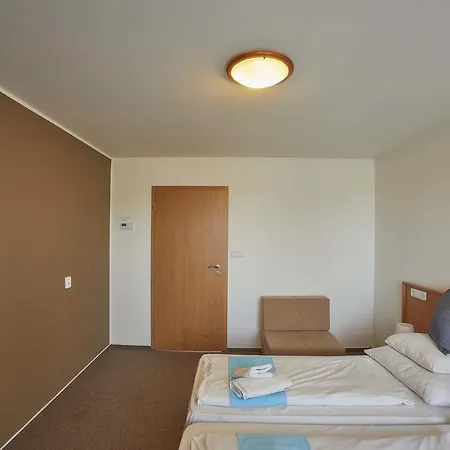 Rakovec Otel Brno