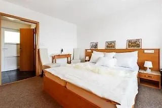 Rakovec 3* Brno